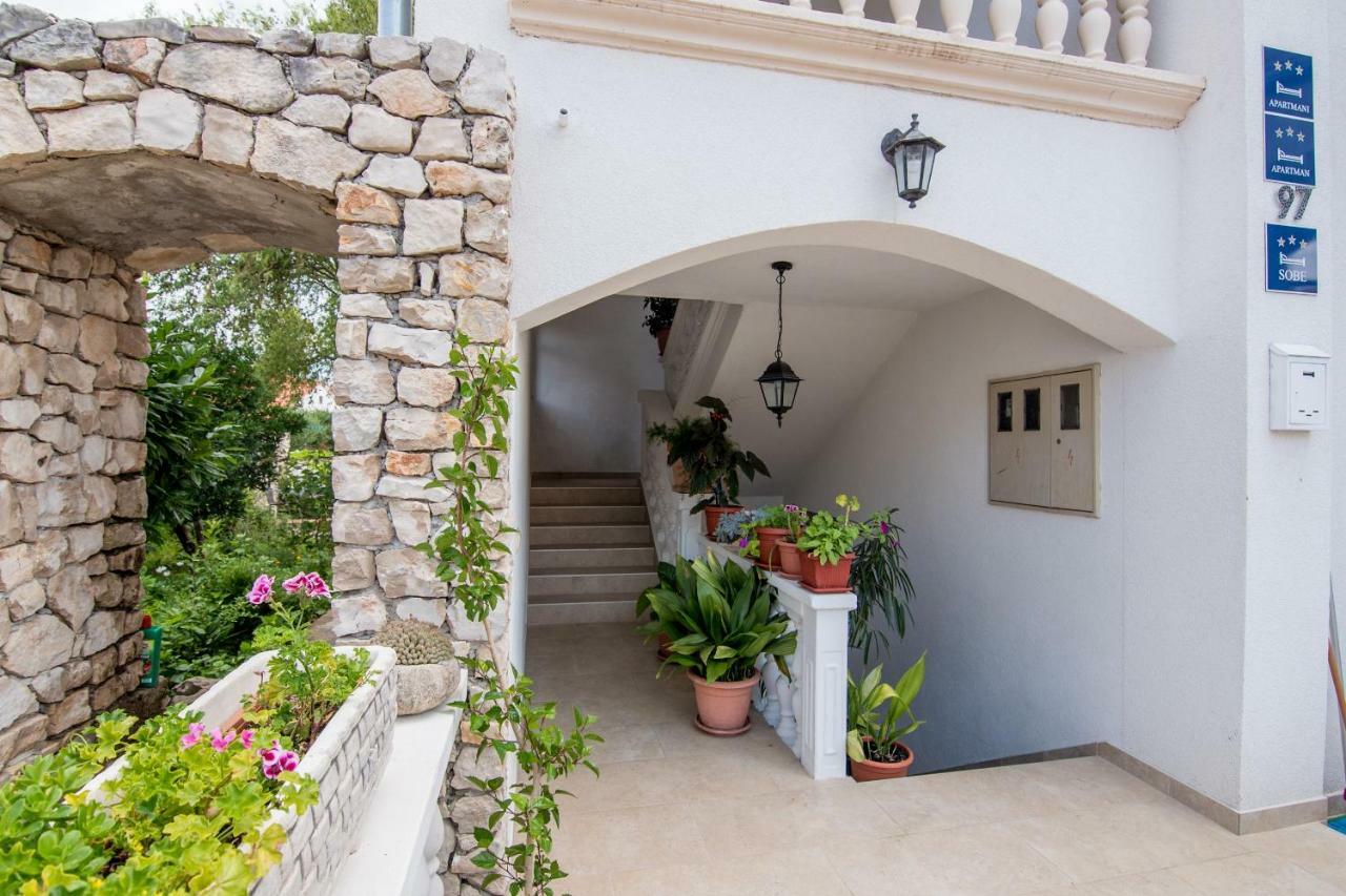 Apartman Bilac Vodice Exterior foto